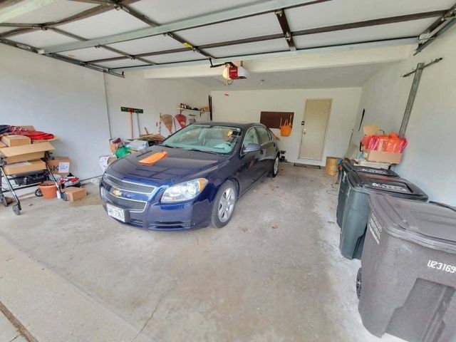 7275 N Navajo AVENUE, Glendale, WI 53217