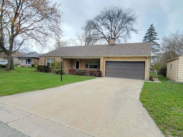 7275 N Navajo AVENUE, Glendale, WI 53217