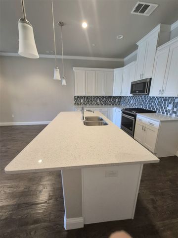 2904 Sheridan, Carrollton, TX 75010