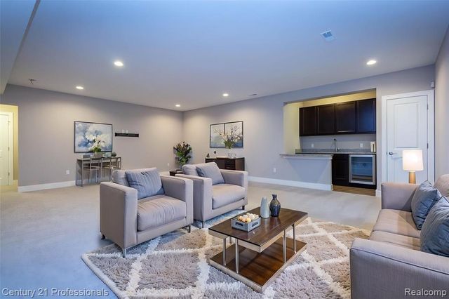17242 Garden Ridge Lane, Northville, MI 48168