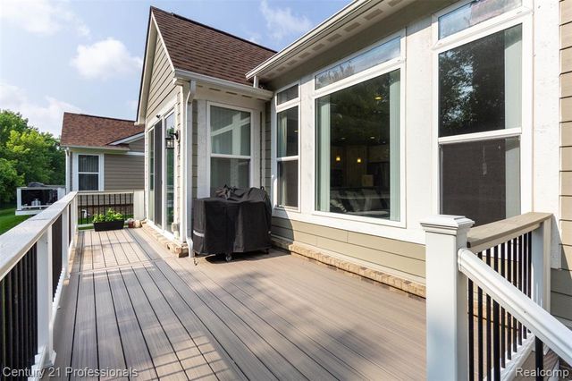 17242 Garden Ridge Lane, Northville, MI 48168