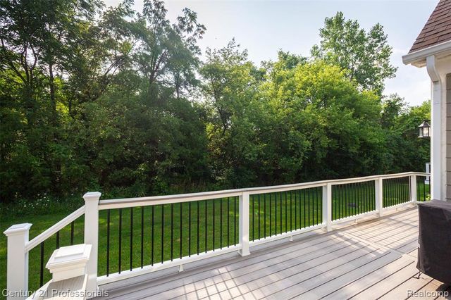 17242 Garden Ridge Lane, Northville, MI 48168