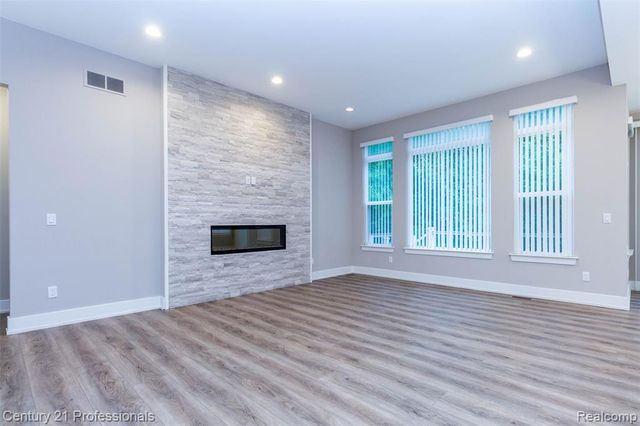17242 Garden Ridge Lane, Northville, MI 48168