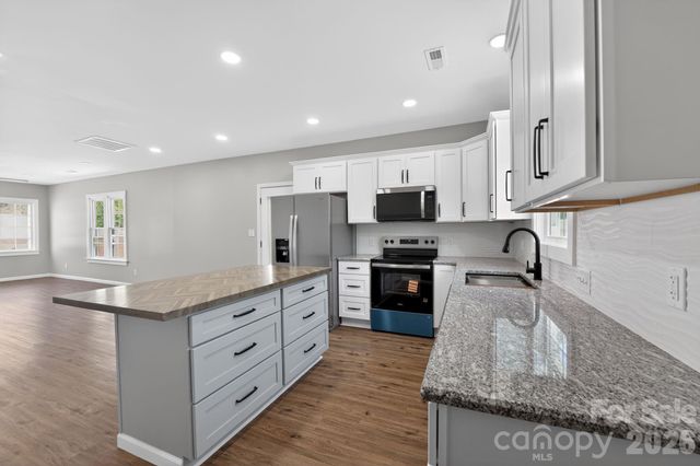 344 Mayflower Avenue, Cramerton, NC 28032