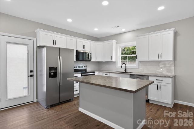 344 Mayflower Avenue, Cramerton, NC 28032