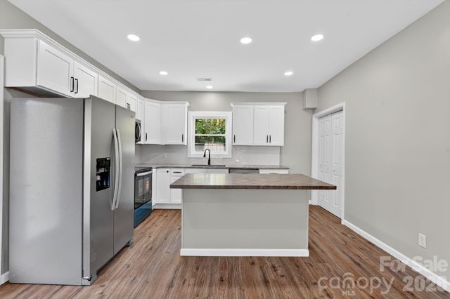 344 Mayflower Avenue, Cramerton, NC 28032