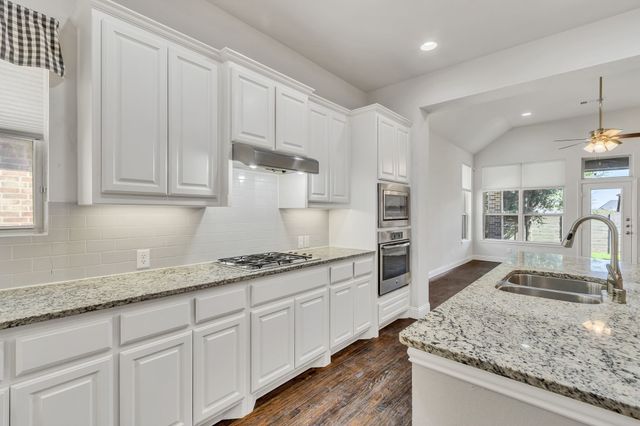 120 Lilypad Bend, Argyle, TX 76226