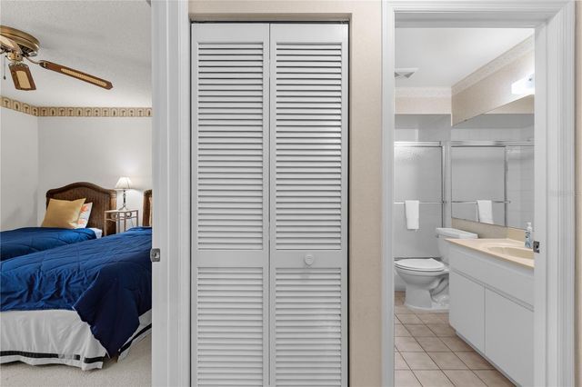 922 CAPRI ISLES BOULEVARD 217, Venice, FL 34292