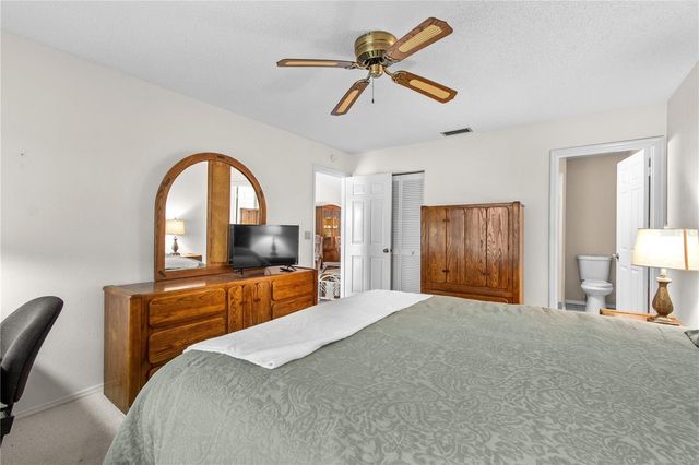 922 CAPRI ISLES BOULEVARD 217, Venice, FL 34292