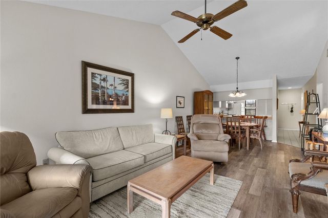 922 CAPRI ISLES BOULEVARD 217, Venice, FL 34292