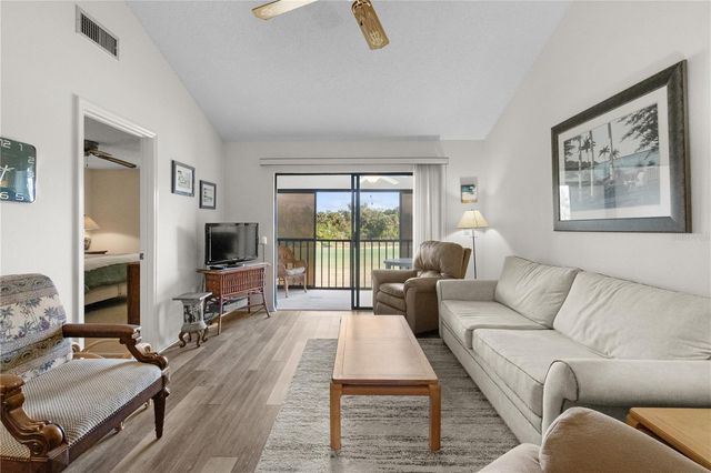 922 CAPRI ISLES BOULEVARD 217, Venice, FL 34292