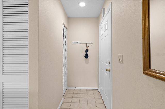 922 CAPRI ISLES BOULEVARD 217, Venice, FL 34292