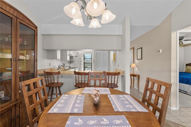 922 CAPRI ISLES BOULEVARD 217, Venice, FL 34292