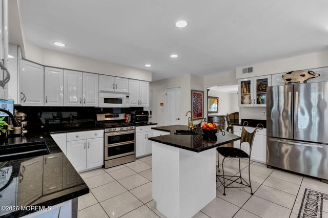 37 Carrie Drive, Marlboro, NJ 07746