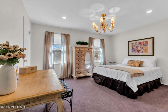 37 Carrie Drive, Marlboro, NJ 07746