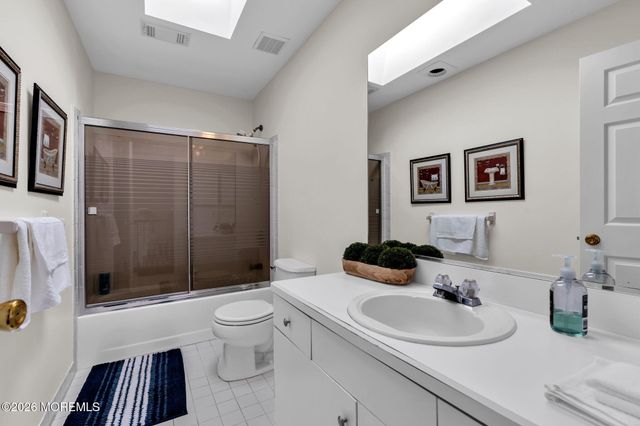 37 Carrie Drive, Marlboro, NJ 07746