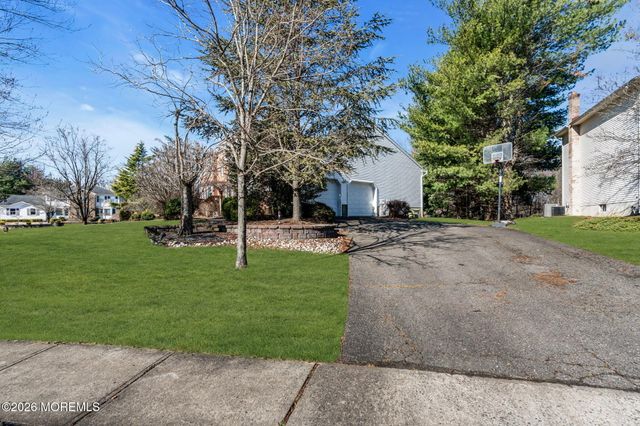 37 Carrie Drive, Marlboro, NJ 07746