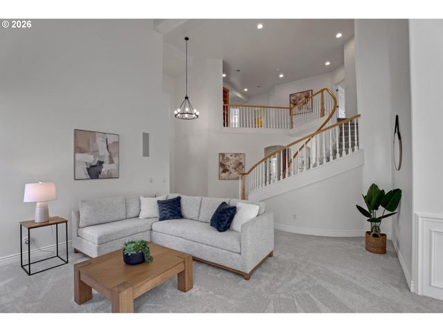 14030 Nw LAKEVIEW Dr, Portland, OR 97229