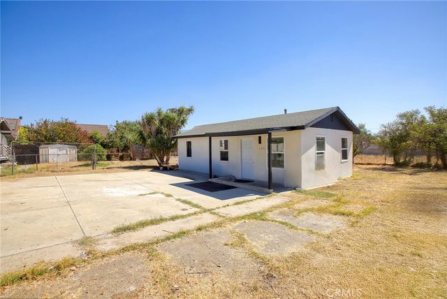 125 N Date Avenue, Rialto, CA 92376