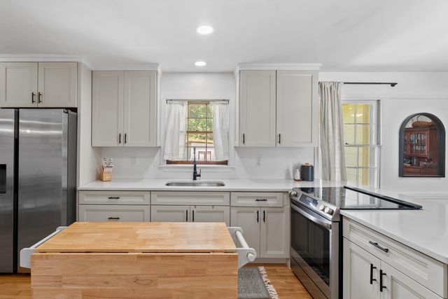 5325 Helene Drive, North Charleston, SC 29418