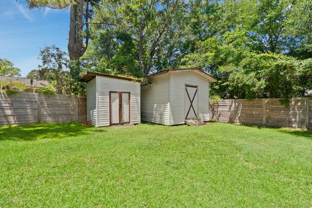 5325 Helene Drive, North Charleston, SC 29418