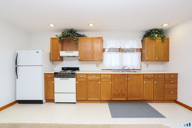 8 Housman Street, Danbury, CT 06810