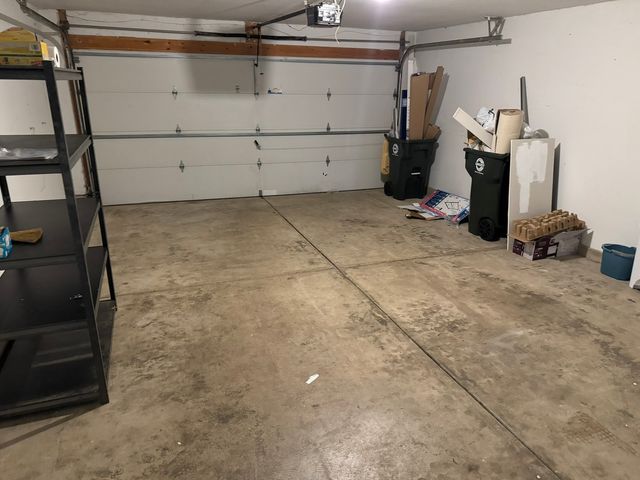 593 W Kristina Lane, Round Lake, IL 60073