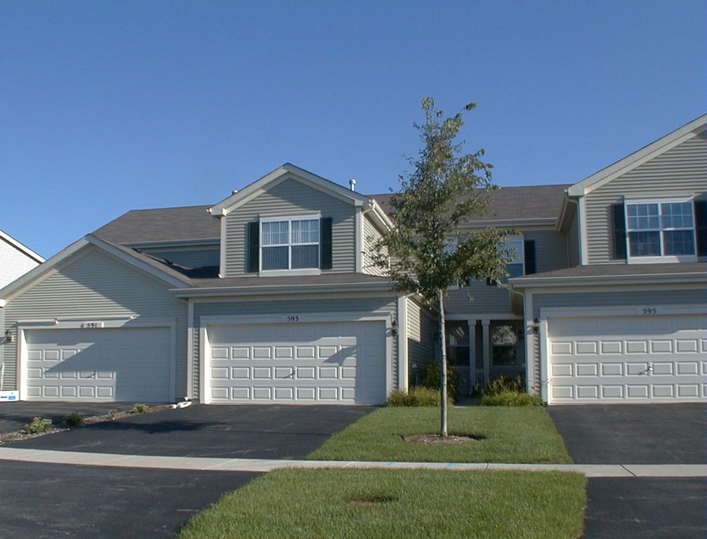 593 W Kristina Lane, Round Lake, IL 60073