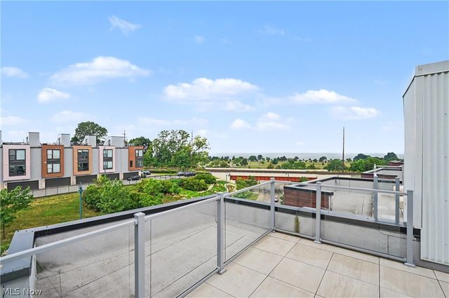1262 W 70th Street, Cleveland, OH 44102