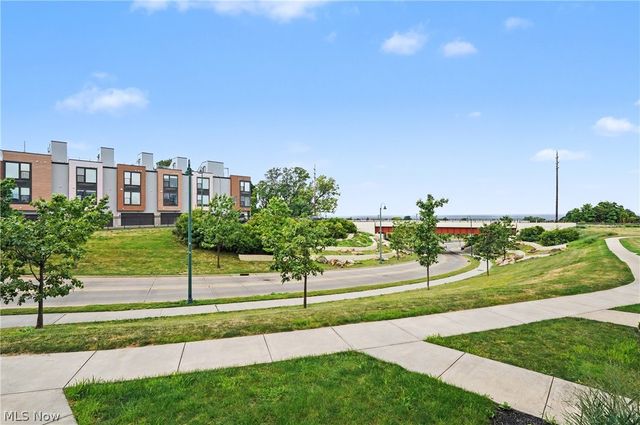 1262 W 70th Street, Cleveland, OH 44102