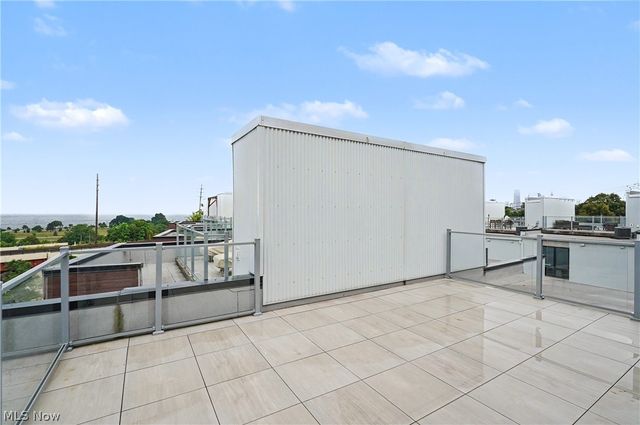 1262 W 70th Street, Cleveland, OH 44102