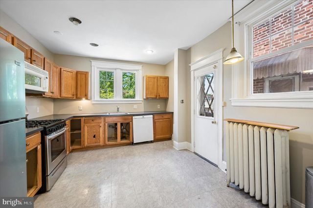 219 W SEDGWICK ST, Philadelphia, PA 19119