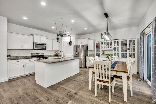 583 S RAVENWOOD LN, Saratoga Springs, UT 84045