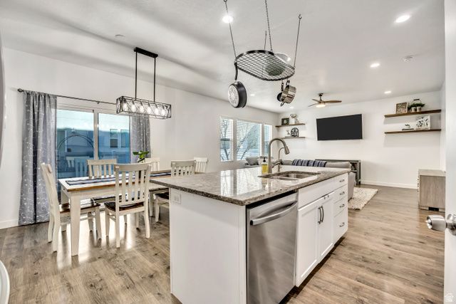 583 S RAVENWOOD LN, Saratoga Springs, UT 84045