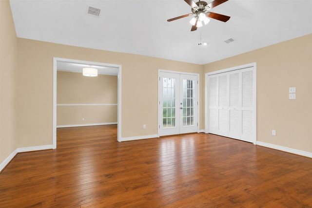 11634 Southlake Drive, Houston, TX 77077