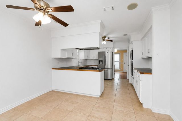 11634 Southlake Drive, Houston, TX 77077