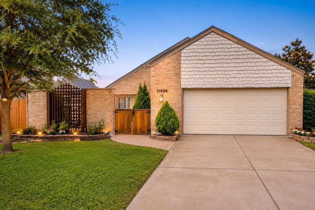11634 Southlake Drive, Houston, TX 77077