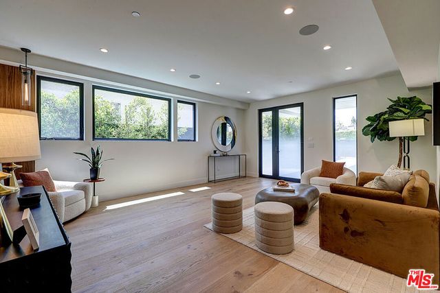 846 Dickson Street, Marina Del Rey, CA 90292