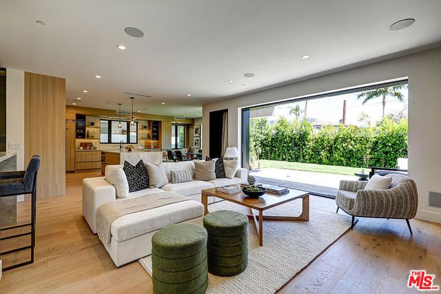 846 Dickson Street, Marina Del Rey, CA 90292