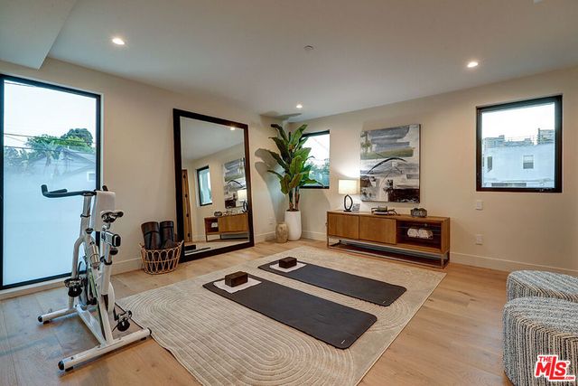 846 Dickson Street, Marina Del Rey, CA 90292
