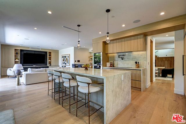 846 Dickson Street, Marina Del Rey, CA 90292