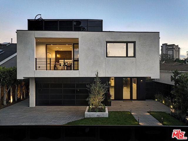846 Dickson Street, Marina Del Rey, CA 90292