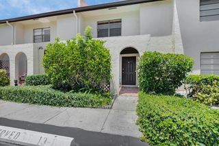 21207 Lago Circle E, Boca Raton, FL 33433