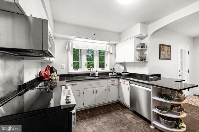 3114 SUNSET LN, Phoenix, MD 21131