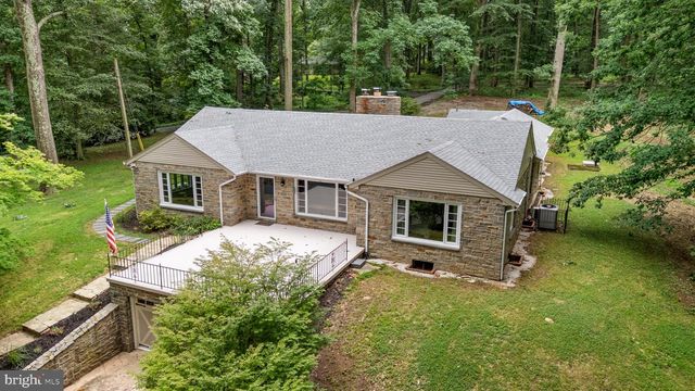 3114 SUNSET LN, Phoenix, MD 21131