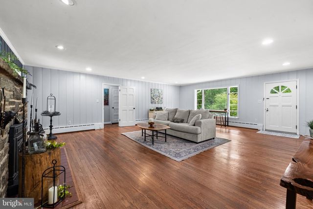 3114 SUNSET LN, Phoenix, MD 21131