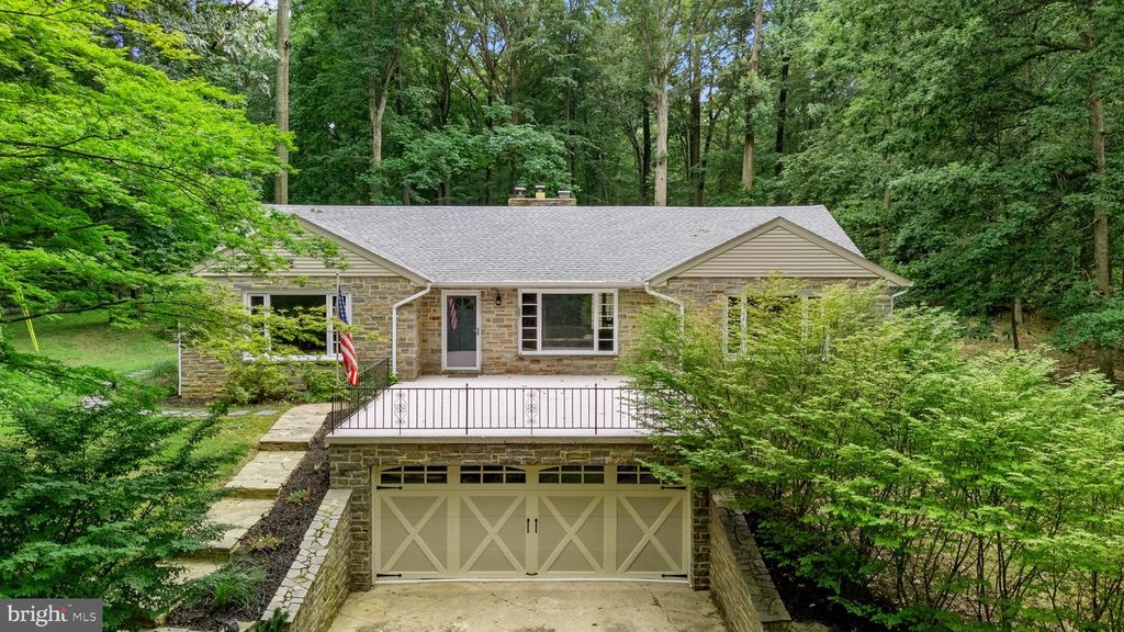 3114 SUNSET LN, Phoenix, MD 21131