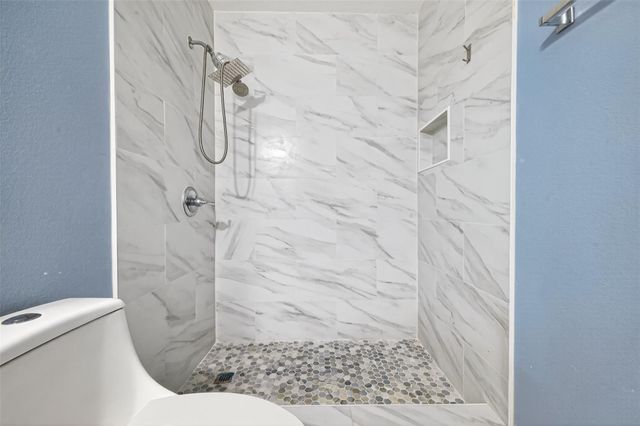 18818 Flagstone Creek Road, Houston, TX 77084