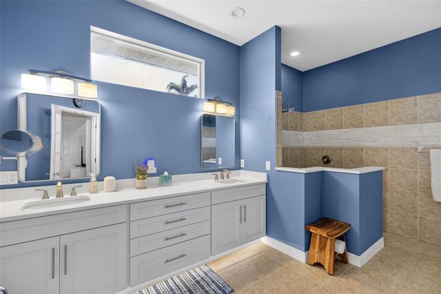 107 ABERCROMBIE AVENUE, Englewood, FL 34223