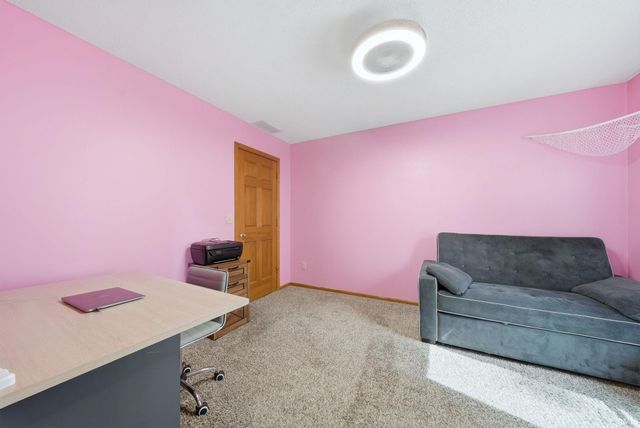 2204 Cedarwood Way, Fort Wayne, IN 46804